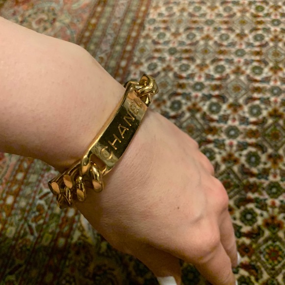 Gorgeous Chanel Bracelet - Picture 7 of 9
